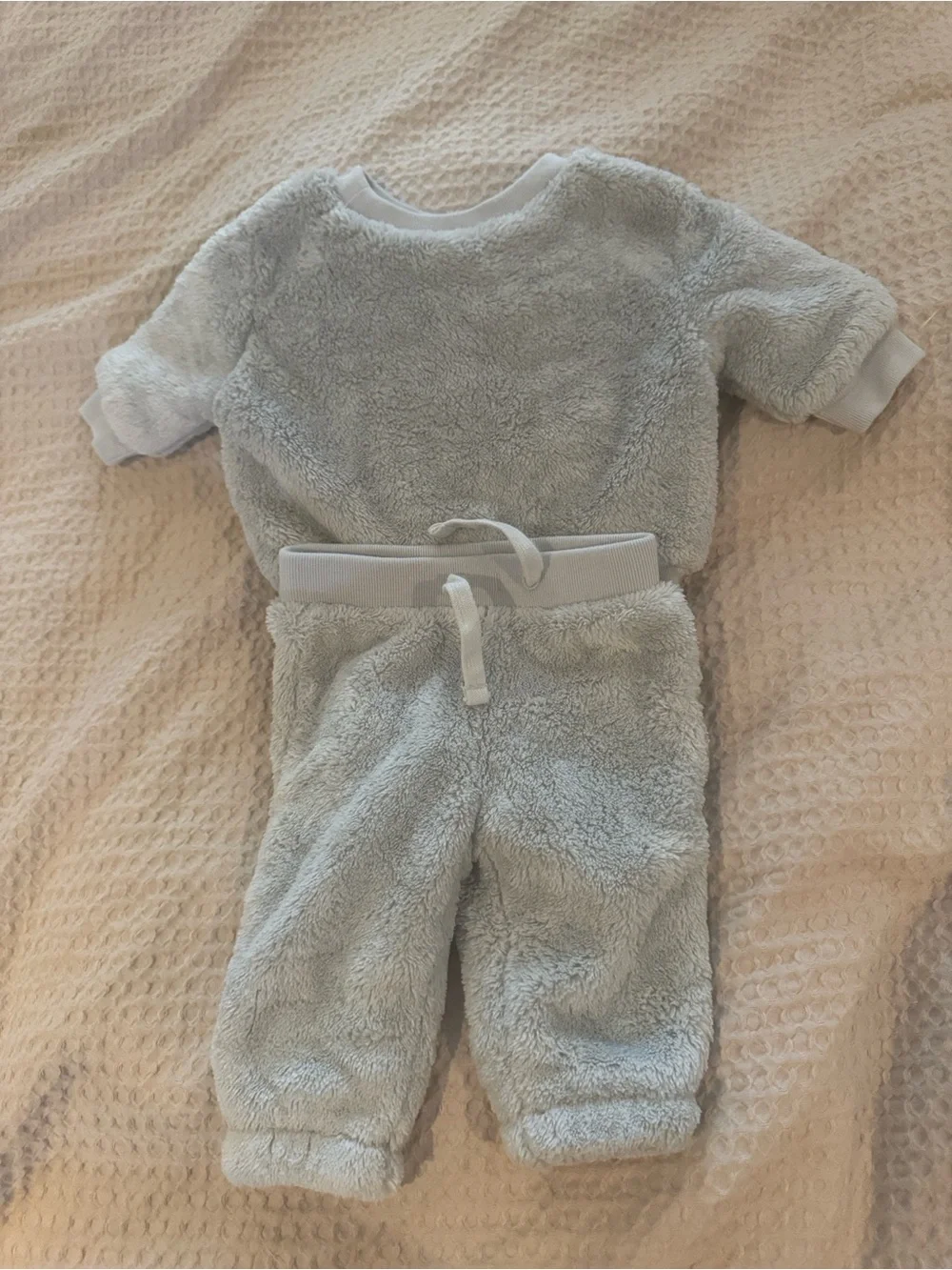 GAP Baby Plush Two-Piece Set - Light Gray
